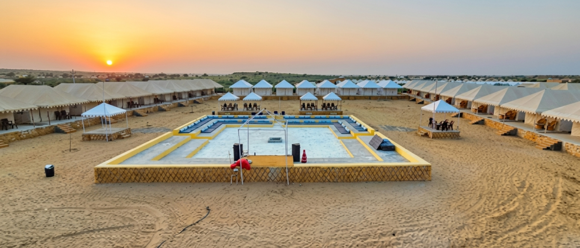 Camp Bigbrand desert camp